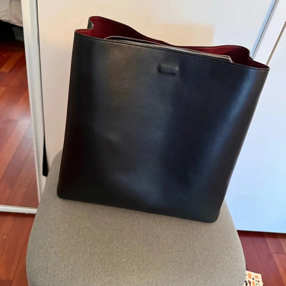 LAWFULL LONDON Iris black leather laptop work bag - Picture 6 of 12